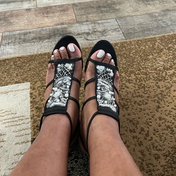 Black Silver and Pearl sandals👡 - Picture 2 of 12
